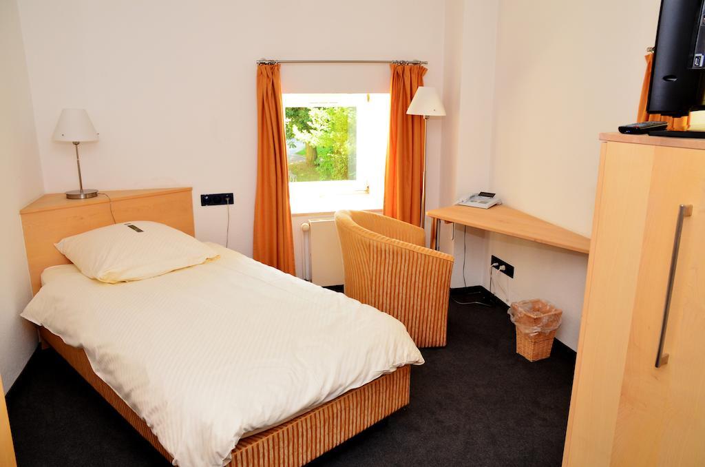 Hotel Velcrea Willebadessen Pokoj fotografie